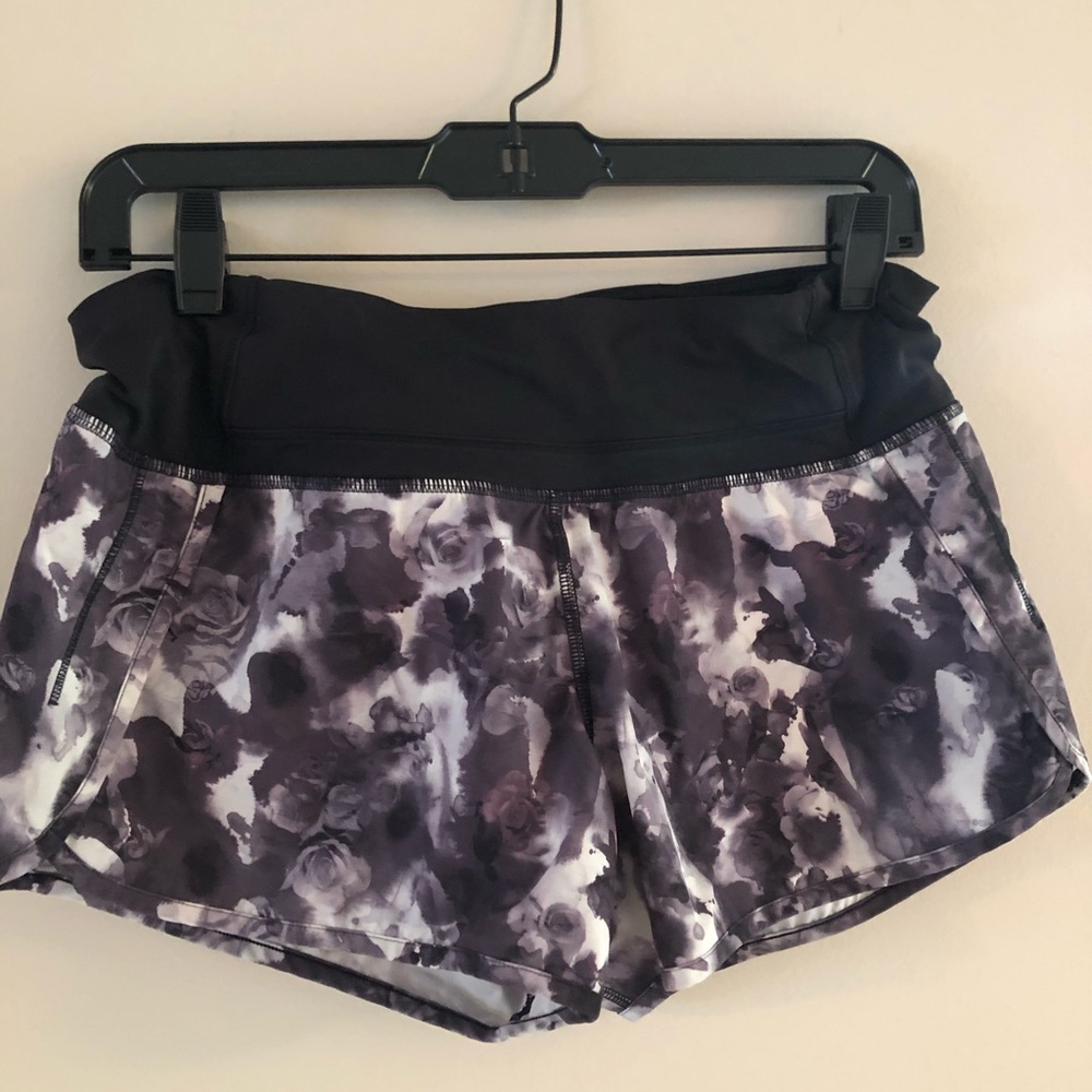 LuluLemon Run Time size 6